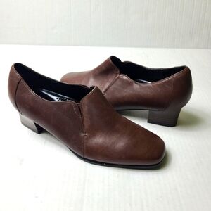 NEW DAVID TATE slipe-on leather loafers